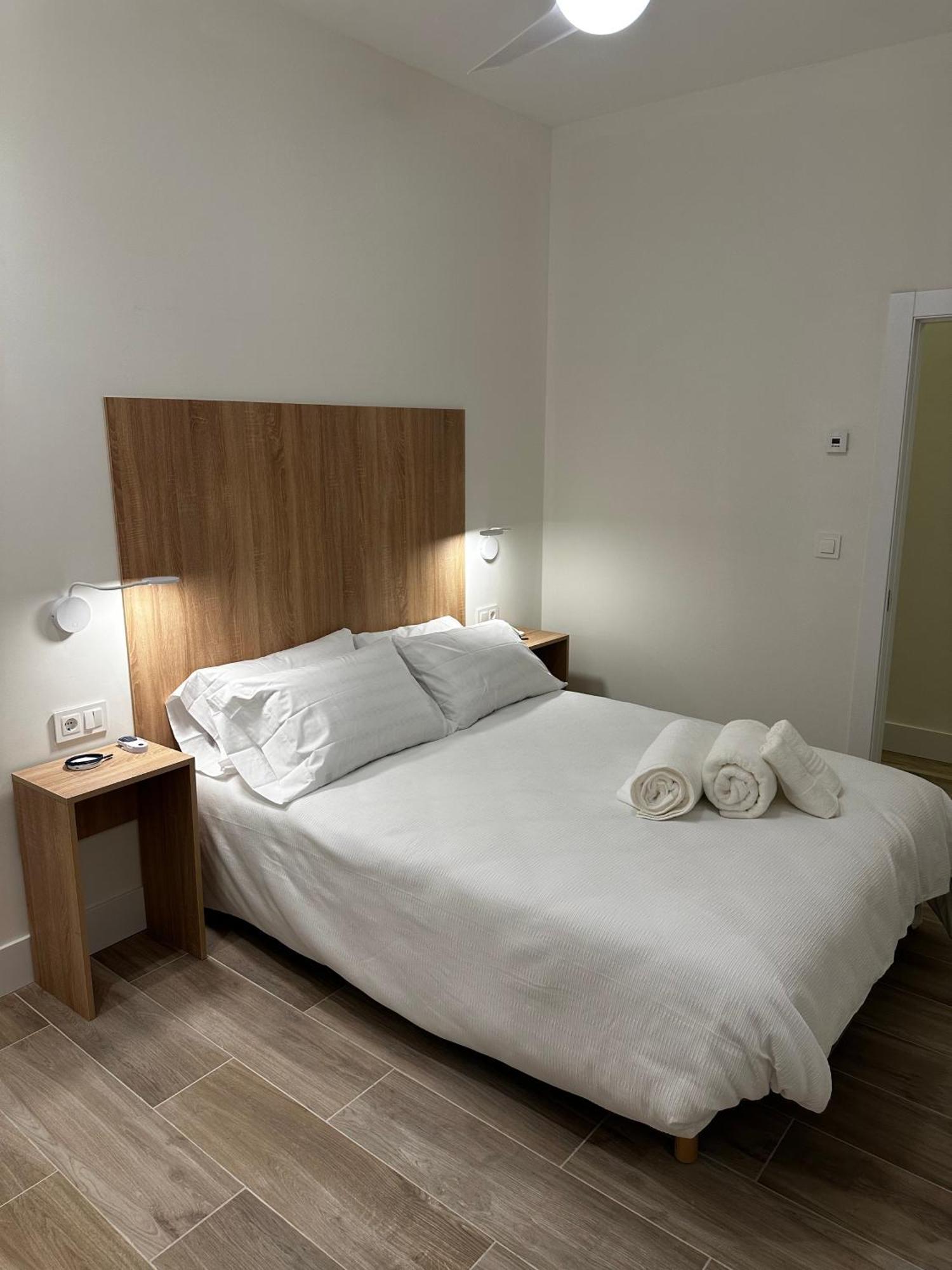 Apartamentos Moncloa Madrid Exterior foto