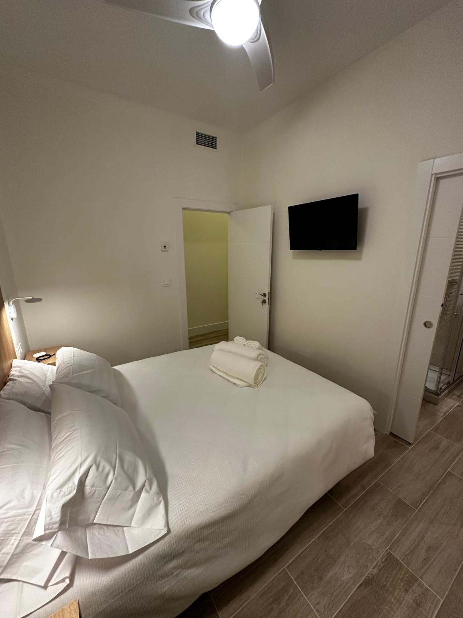 Apartamentos Moncloa Madrid Exterior foto