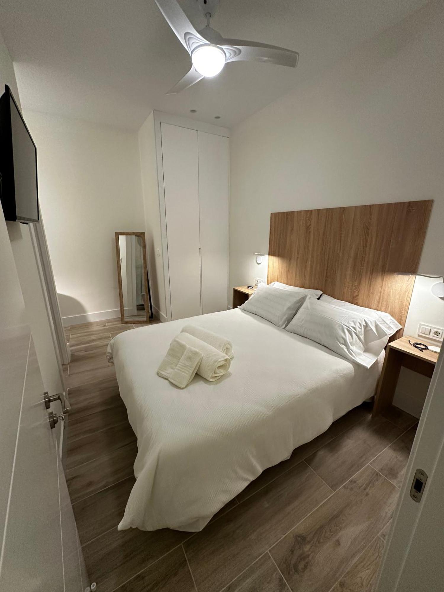 Apartamentos Moncloa Madrid Exterior foto